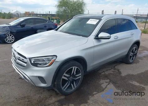 2020 Mercedes-Benz Glc 300 z USA, uszkodzony, nr VIN WDC0G8DB3LF716814